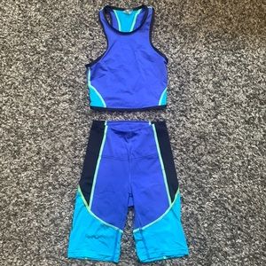 Aritzia TNA workout set
